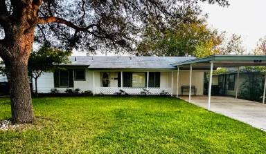 Main picture of 458 Anton Dr