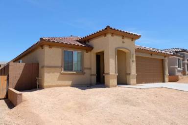 Main picture of 8627 N Archer Ave