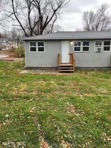 Main picture of 4119 NE 43rd Ter