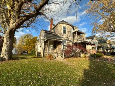 Main picture of 344 W Tiffin St