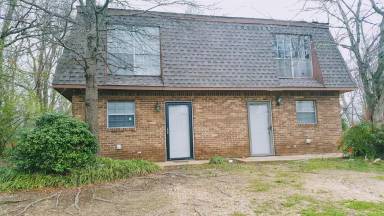 Main picture of 3223 Castle Ave