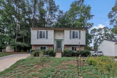 Main picture of 2921 Henslowe Dr