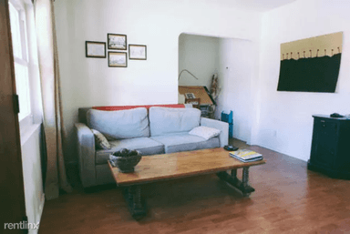 Main picture of 1602 Allesandro St