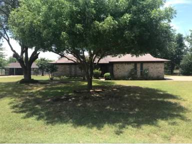 Main picture of 112 Towne West Dr