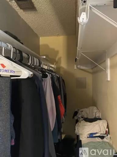 Main picture of 6800 E Mississippi Ave