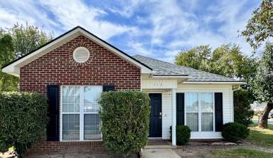 Main picture of 115 Lauren Way