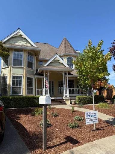 Main picture of 1395 Grove Ct