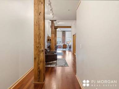 Main picture of 1119 Howard St