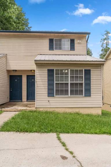 Main picture of 840 W Georgia St