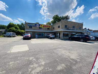 Main picture of 4505 North Main Street - 3