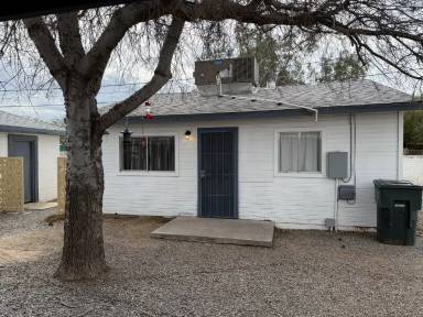 Main picture of 3958 E Justin Ln