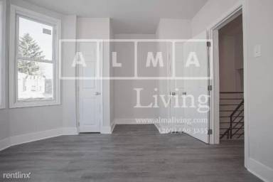 Main picture of 2424 N Gratz St