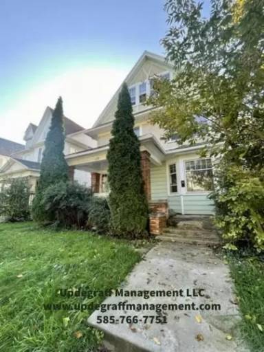 Main picture of 175 Selye Ter