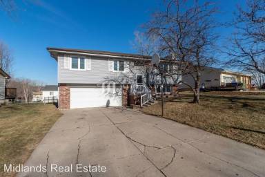 Main picture of 2302 Scarborough Dr