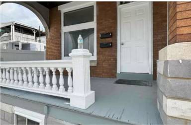 Main picture of 821 Lincoln St