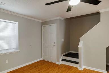 Main picture of 215 Jennings Mill - A