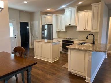 Main picture of 548 Heritage Trl