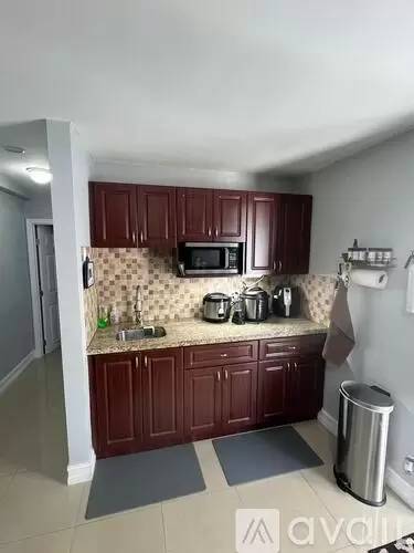 Main picture of 615 SW 64th Ave