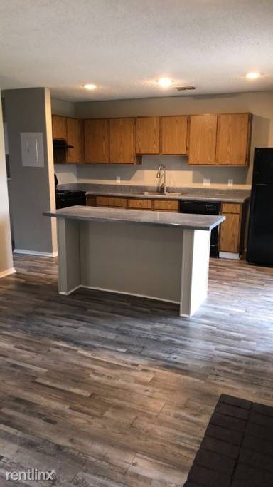 Main picture of Curry Junction Apartments