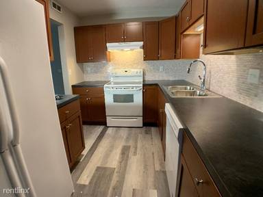 Main picture of 984 Clark Rd