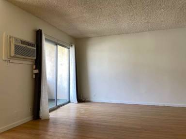 Main picture of 4821 Klump Ave