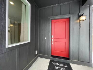 Main picture of 87 Sandmyrtle Ave