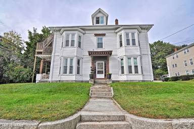 Main picture of 10 Purchase St