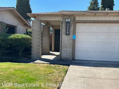 Main picture of 3256 Blue Ridge Cir