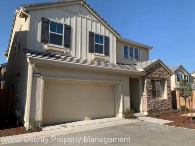 Main picture of 2056 Karen Pl