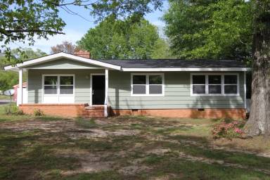 Main picture of 115 1st Ave