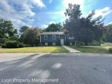 Main picture of 43 Oak Hill Dr