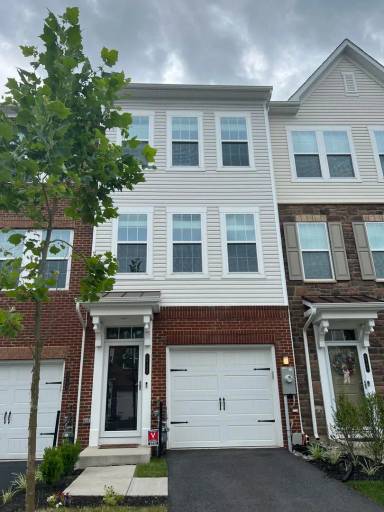 Main picture of 2732 Wessex Cir