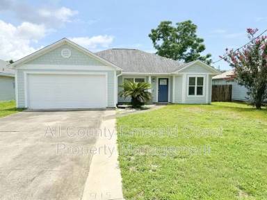 Main picture of 915 Emily Cir