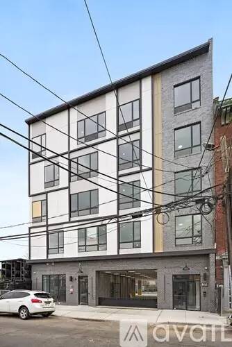 Main picture of 9 Clark St