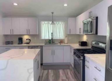 Main picture of 20840 Kittridge St