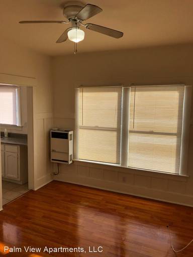 Main picture of 2210 W Jefferson Blvd
