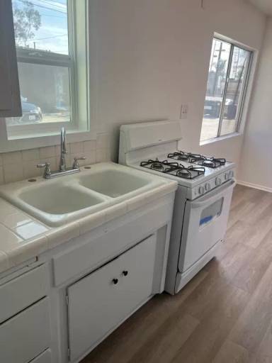 Main picture of 3110 Livonia Ave