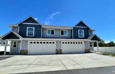 Main picture of 663 S 83rd Ave