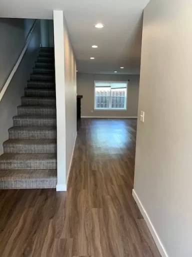 Main picture of 606 Mead Ave