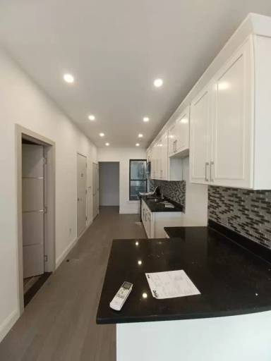 Main picture of 7143 Austin St