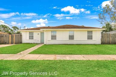 Main picture of 3013 Tara Dr