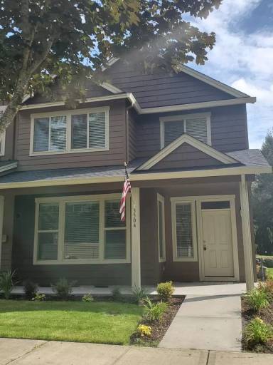 Main picture of 3504 Hepburn St NE