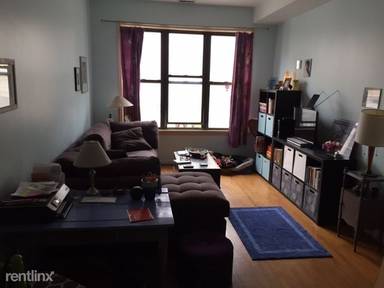 Main picture of 903 W Belmont Ave