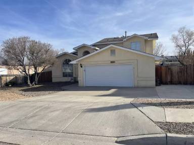 Main picture of 10538 Olympic St NW