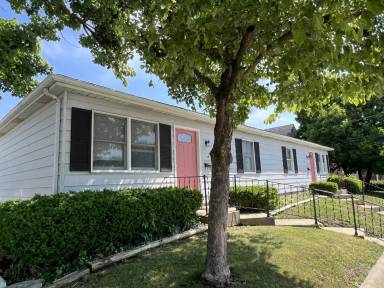 Main picture of 125 Dr Daniel Biggs St