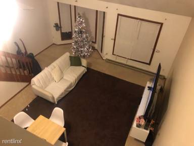 Main picture of 204 Jefferson St