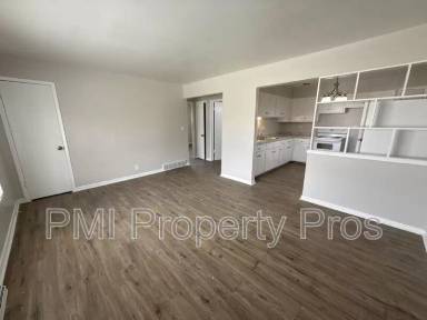 Main picture of 7701 W Hampton Ave