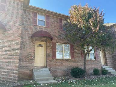 Main picture of 126 Candle Ct