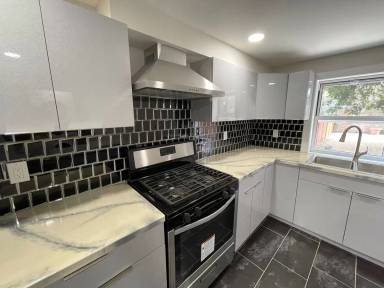 Main picture of 57 Lander St