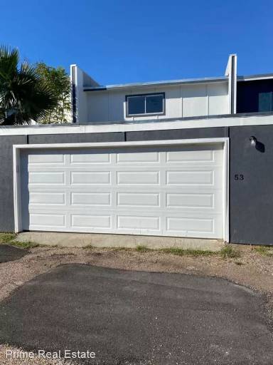 Main picture of 49 S Commonsway Dr